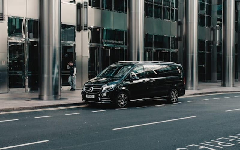 Minivan 7